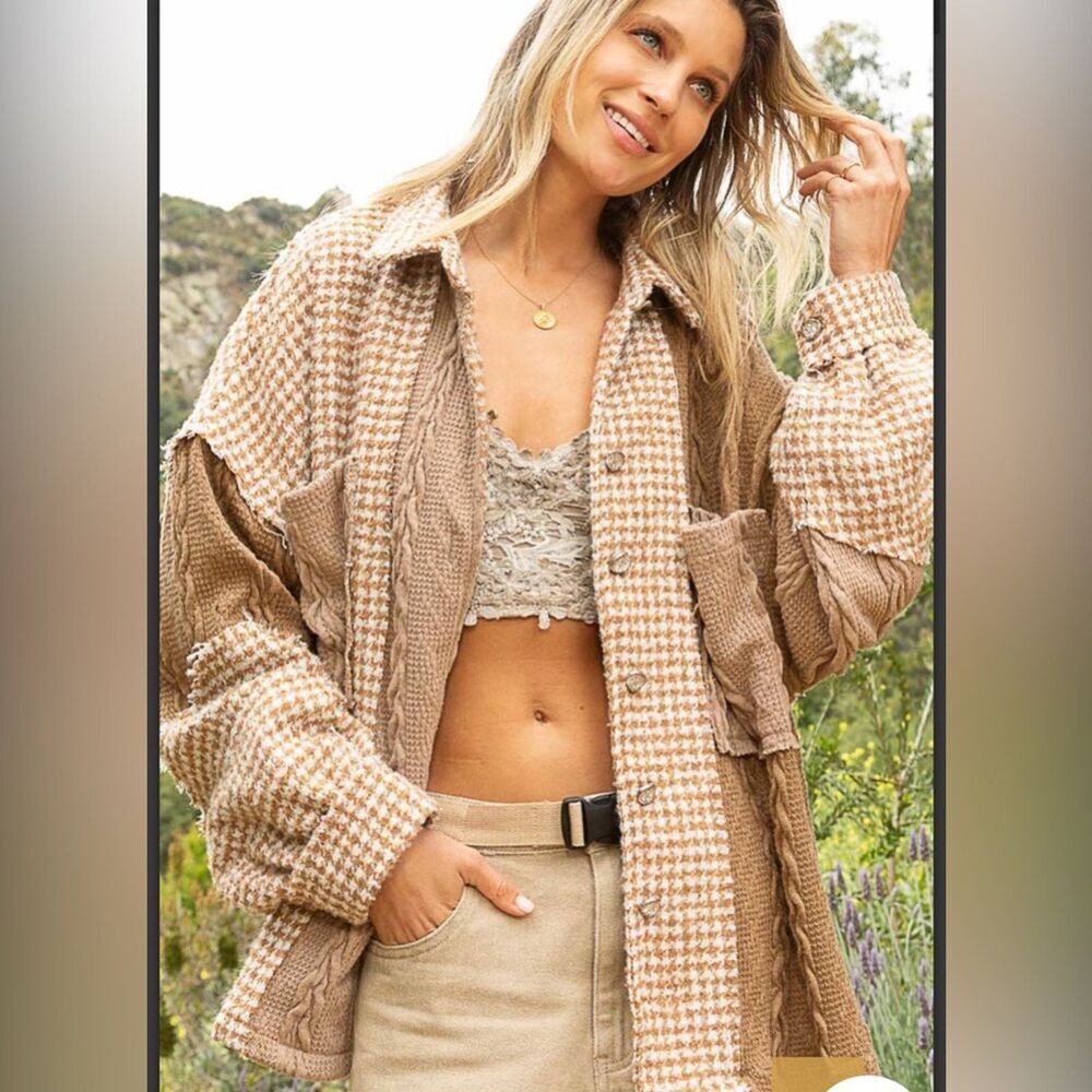 POL Boutique Designed in long sleeve roomy fit shacket in textured woven - Picture 1 of 7